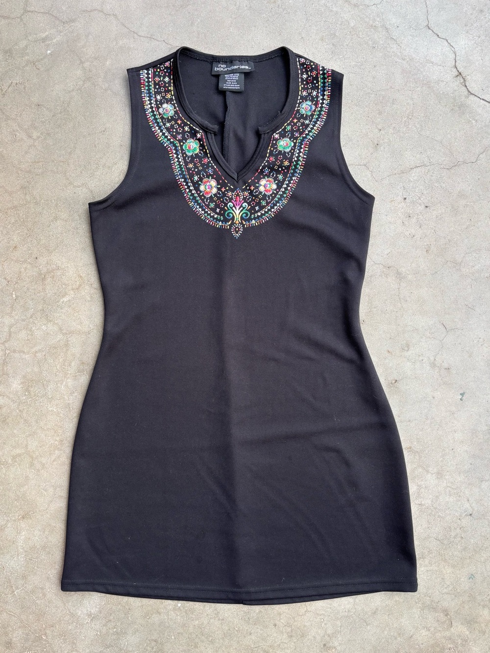 No Boundaries Black Tank Dress Floral Embroidered Juniors 11/13 Women’s M
